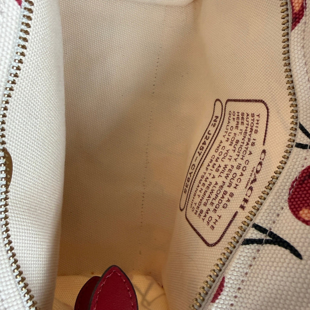 Coach Cargo Tote Bag 26 Chalk Multi Cherry Print Canvas CY935