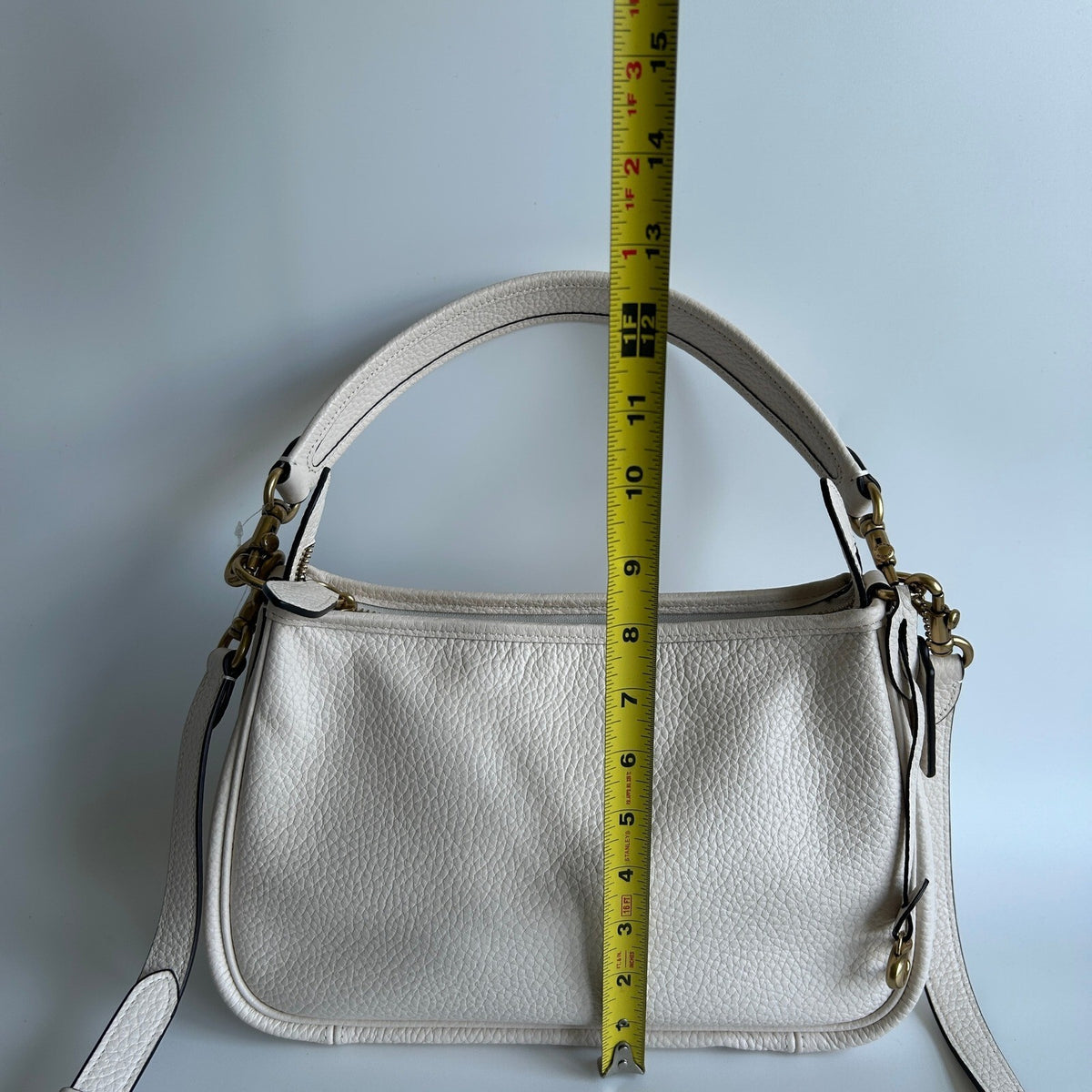 Coach Cary Crossbody Bag Chalk Pebble Leather Shoulder Bag CC437