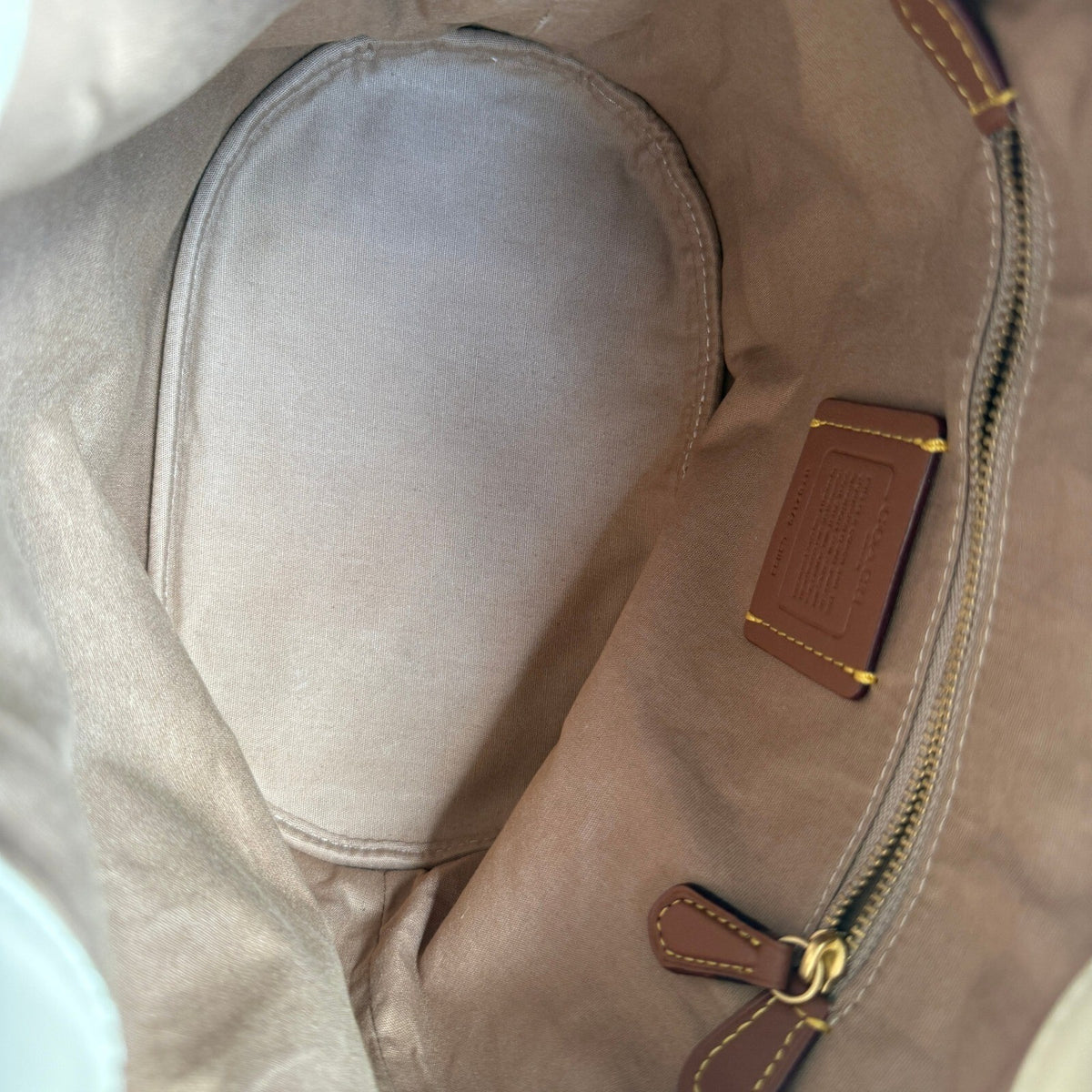 Coach Field Bucket Bag Stone Ivory Signature Jacquard Leather C3853
