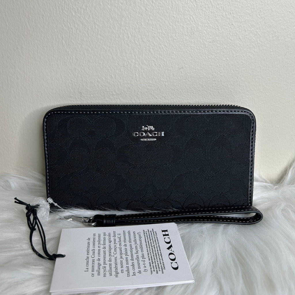 Coach CU150 Black Signature Jacquard Long Zip Around Wallet NWT