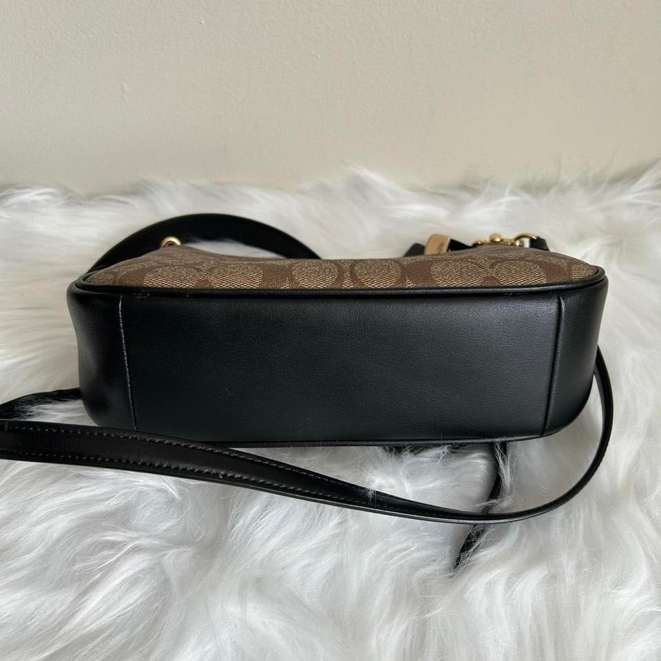 Coach Teri Hobo Khaki Signature Canvas Leather Shoulder Bag Excellent