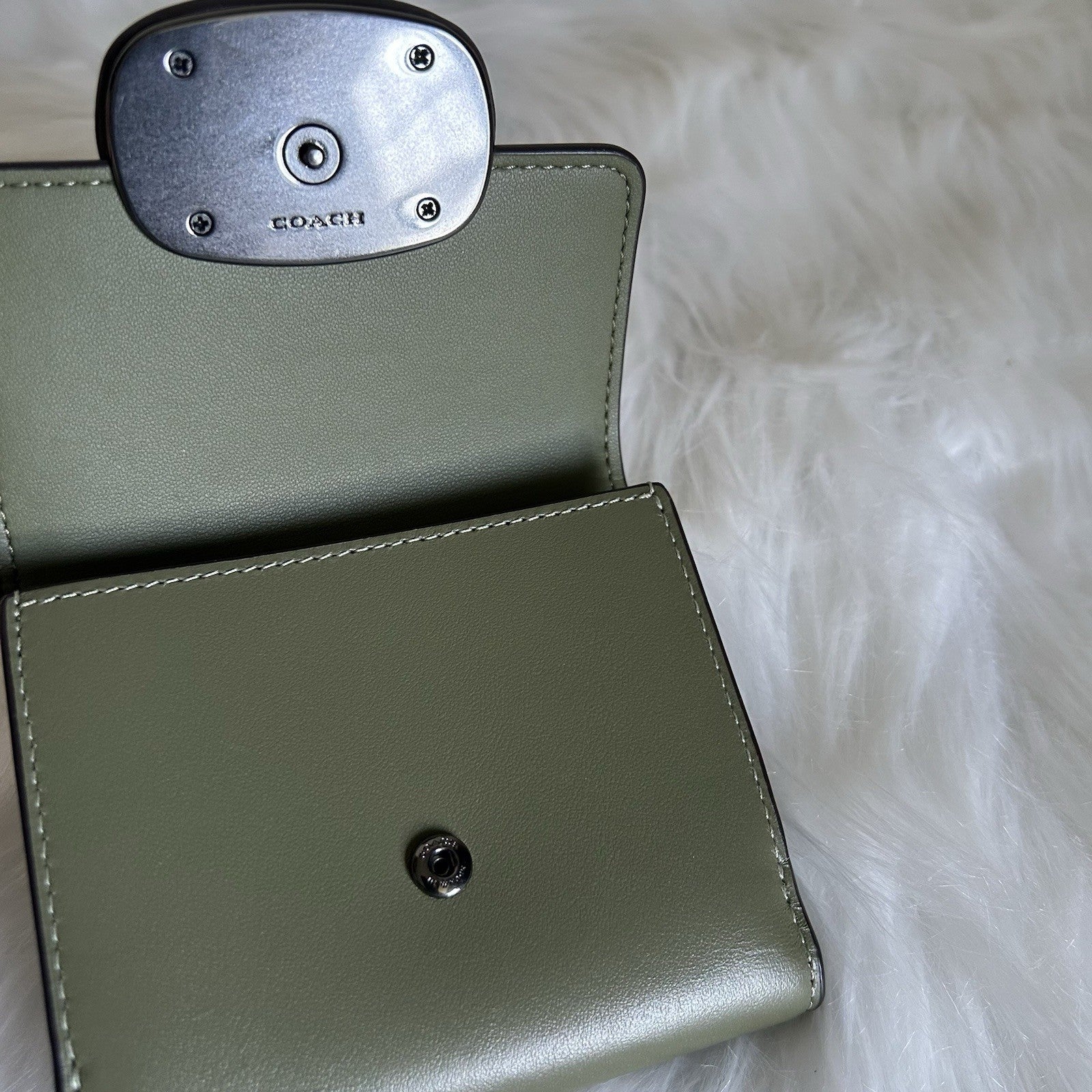 Coach Wyn Small Wallet Olive Green Leather Tri-Fold Card Case C2328