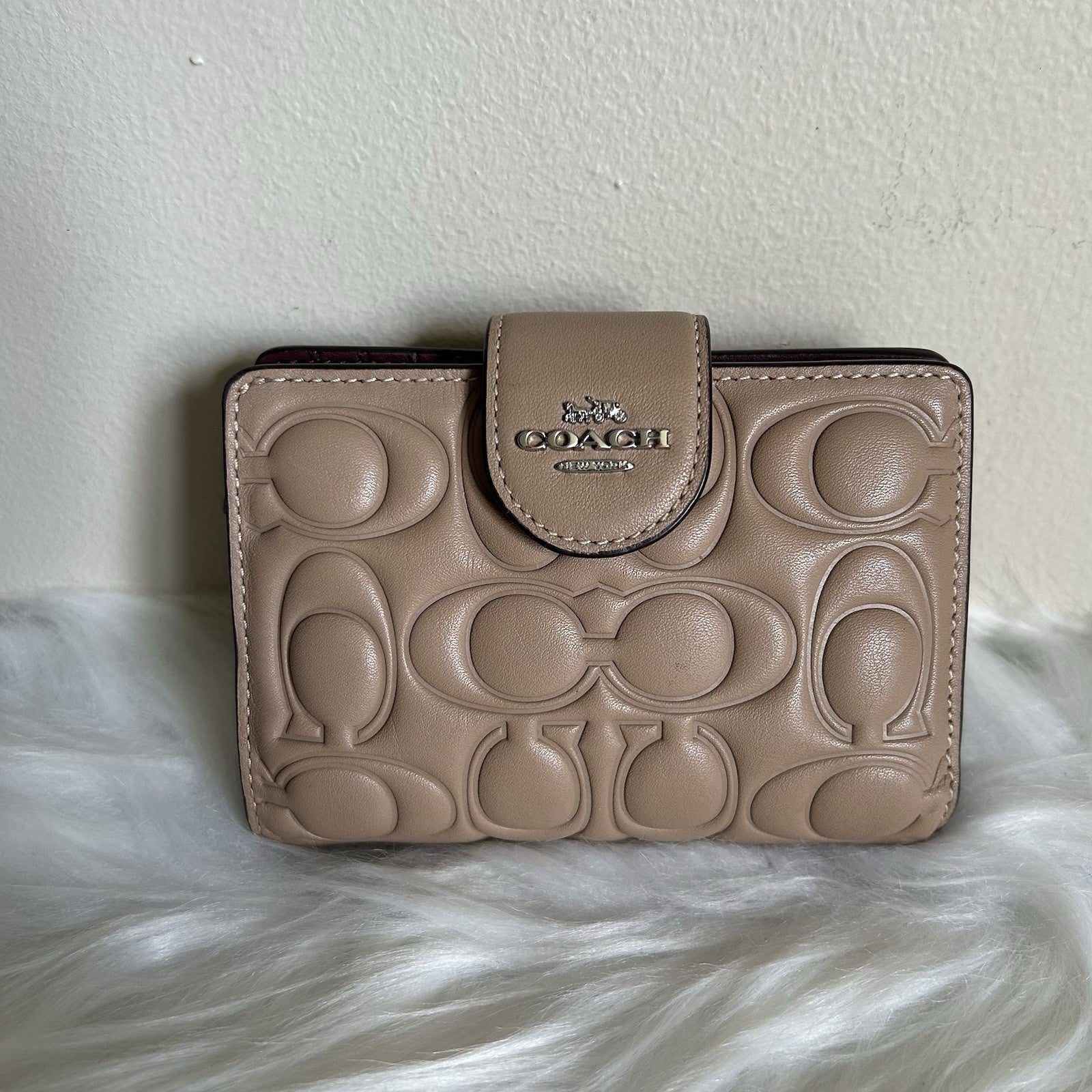 Coach Medium Corner Zip Taupe Debossed Leather Wallet GOOD