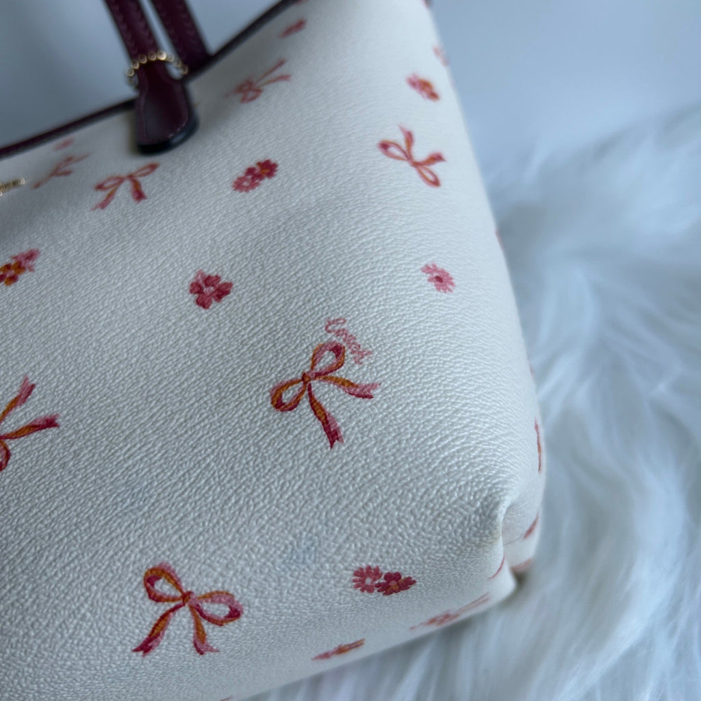 Coach Mini City Tote Chalk White Bow Floral Leather Shoulder Bag Good