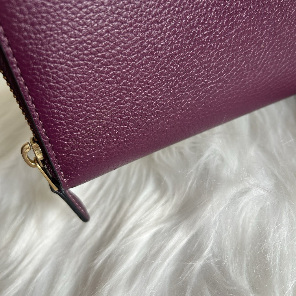 Coach Accordion Zip Wallet Deep Berry Pebbled Leather Excellent