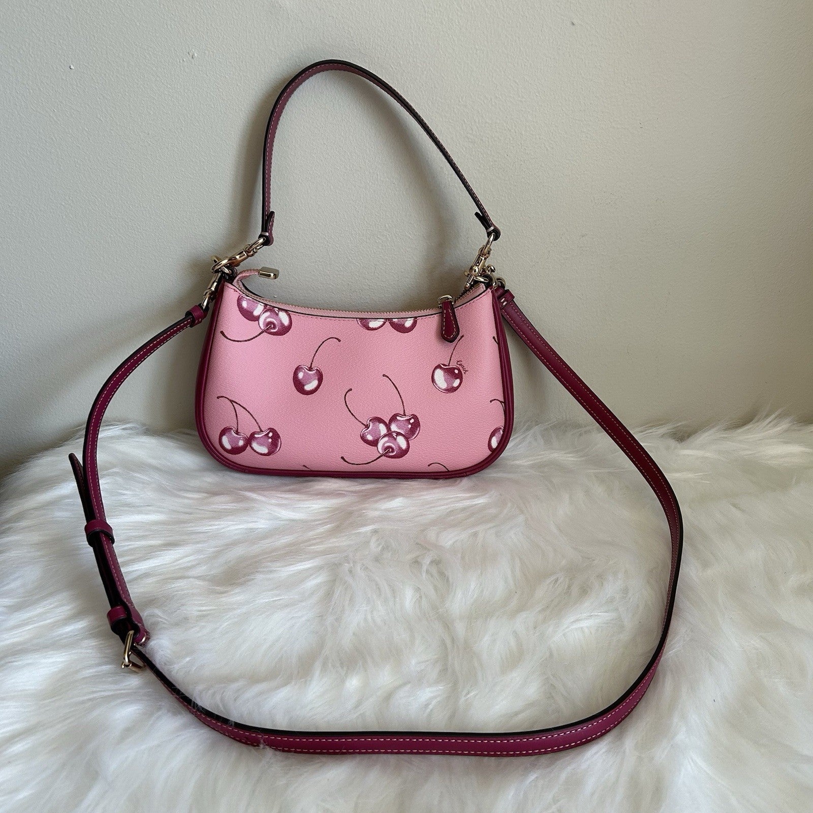 Coach Teri Cherry Print Pebbled Shoulder Bag Pink