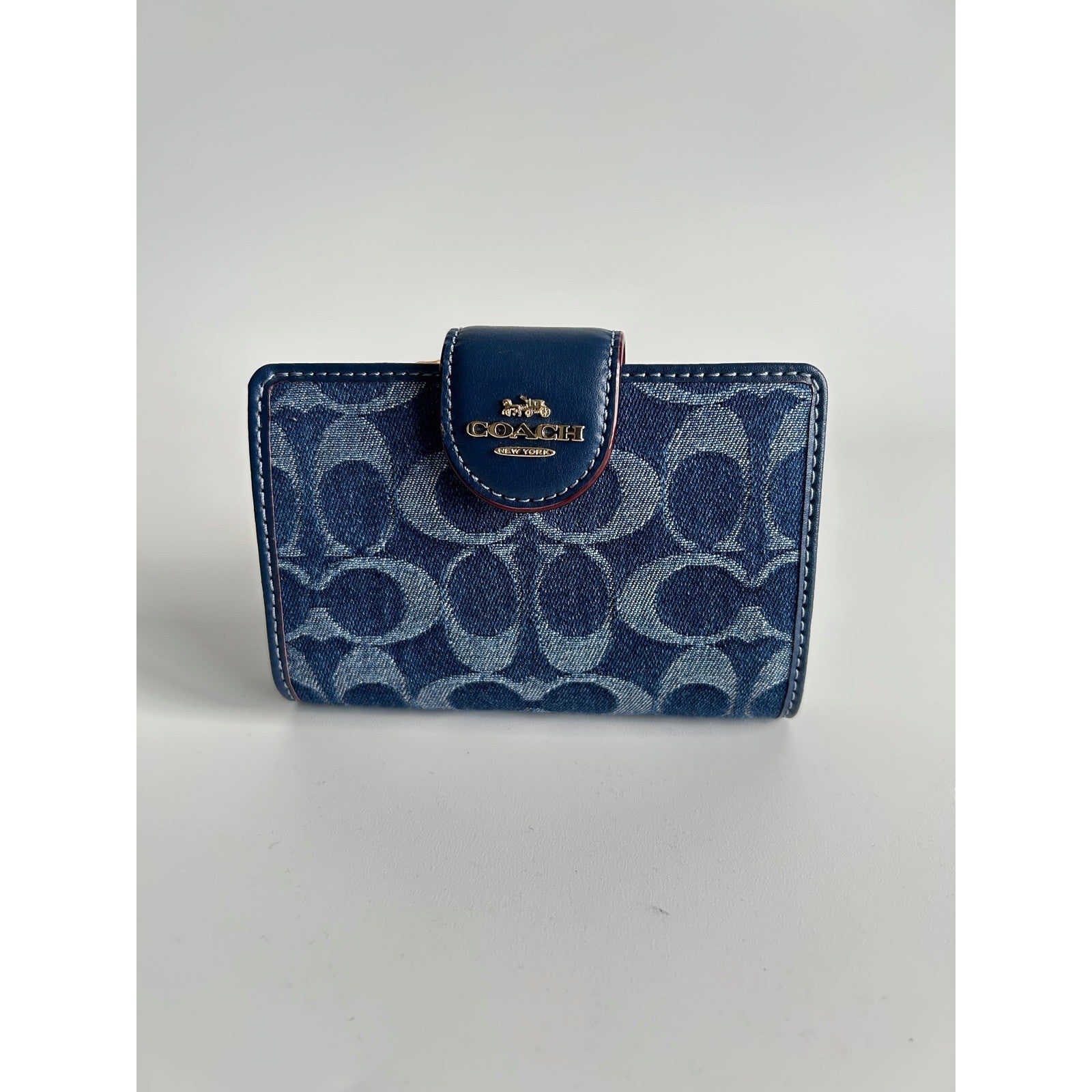 Coach Medium Corner Zip Wallet Navy Blue Signature Chambray Leather Excellent