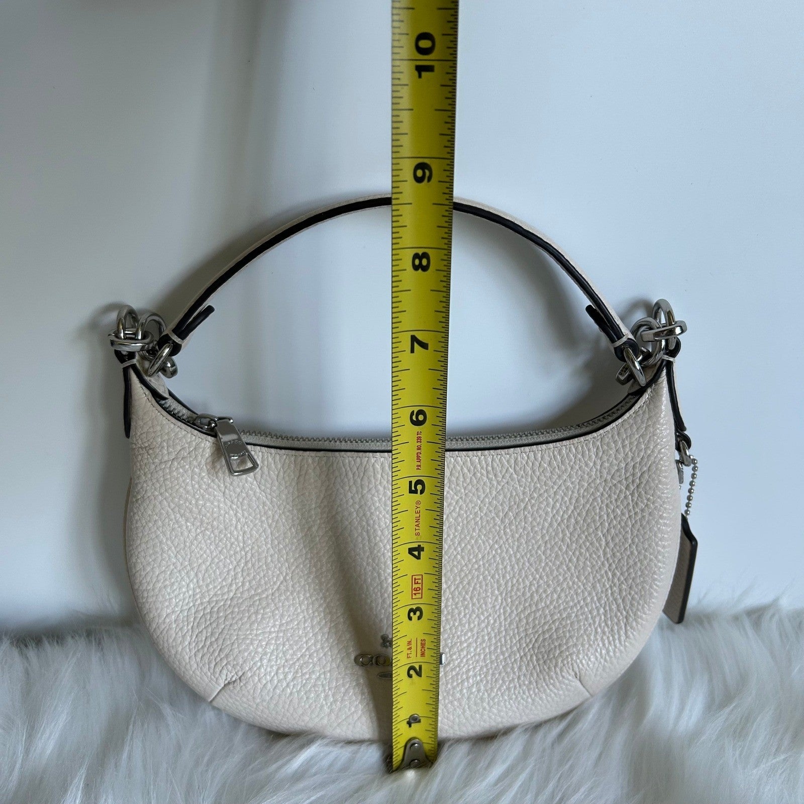 Coach Mini Payton Chalk White Pebbled Leather Hobo Bag Good