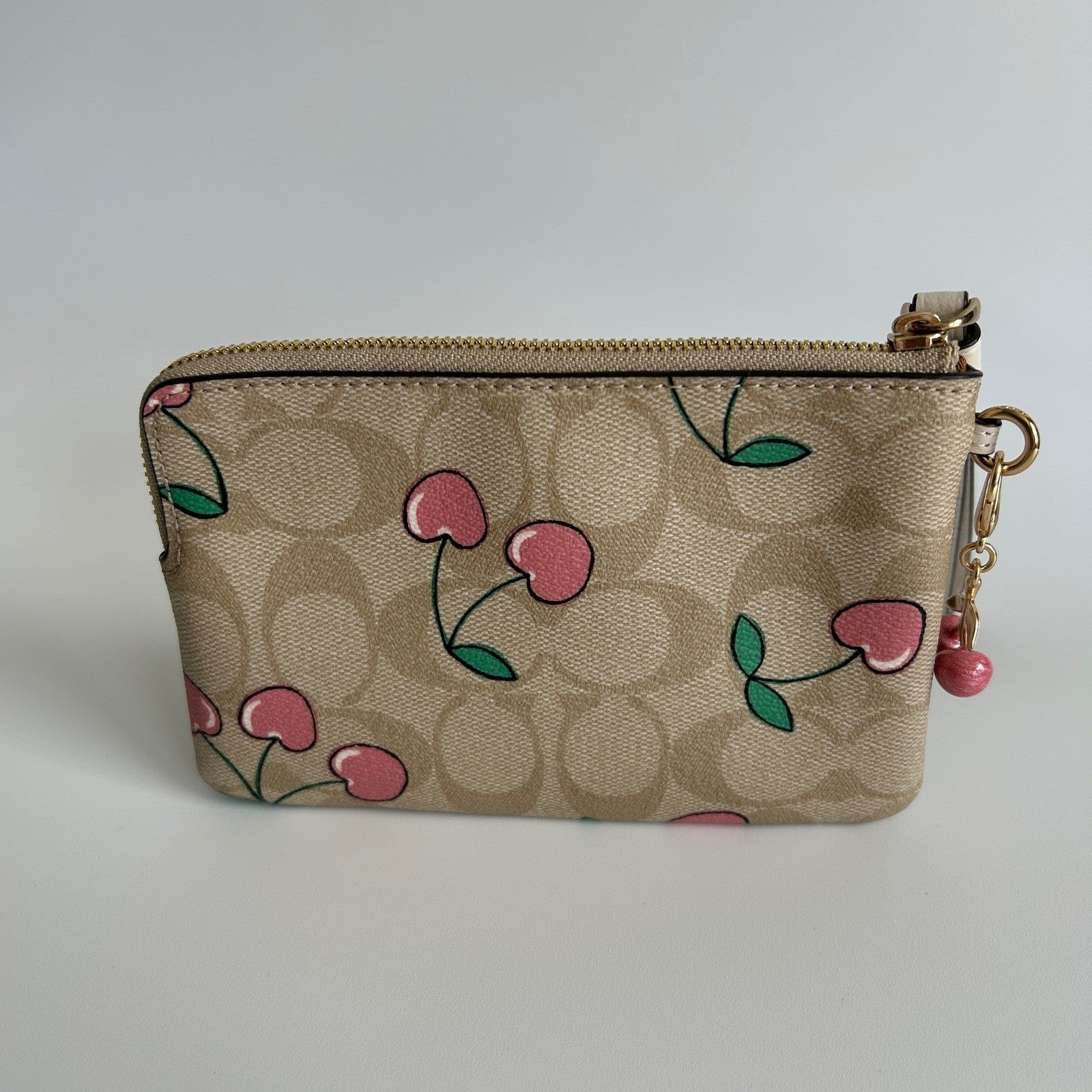 Coach Corner Zip Wristlet Khaki Pink Heart Cherry Canvas Leather Excellent