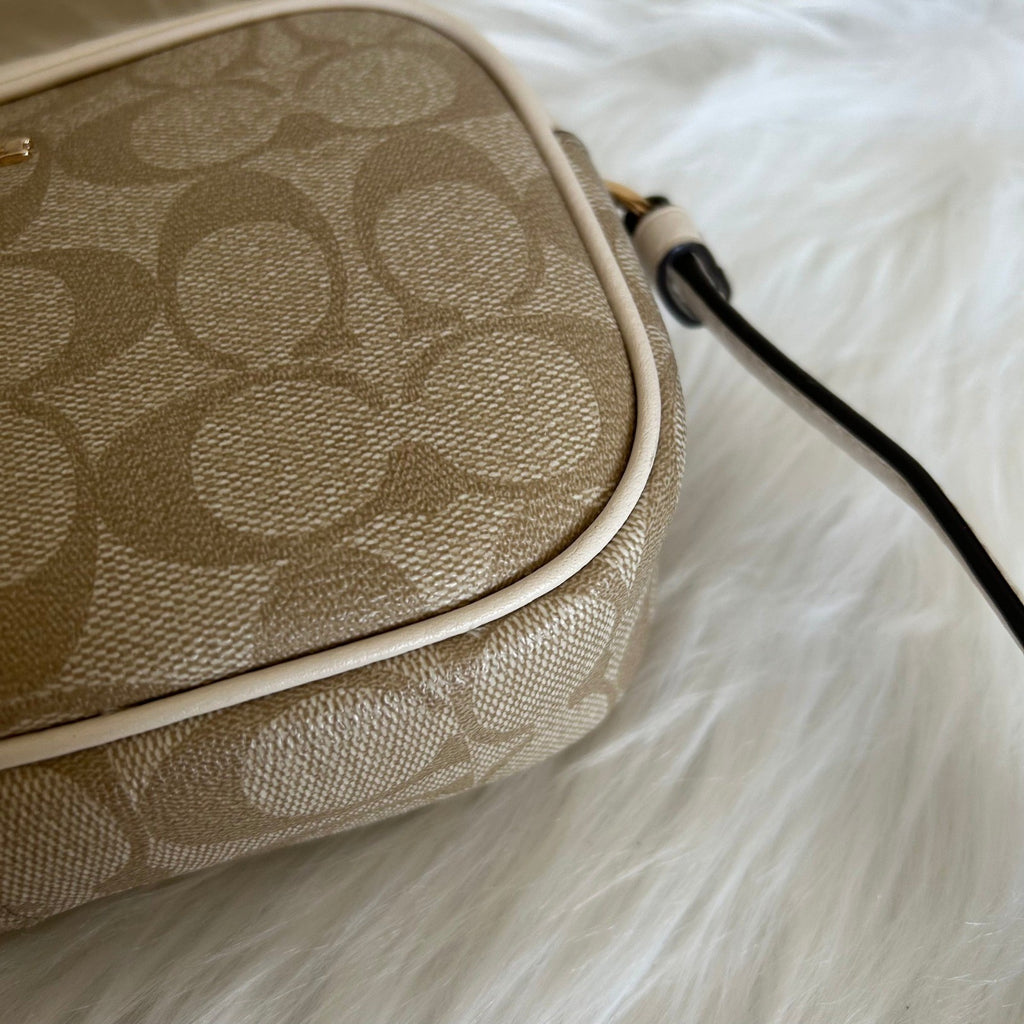 Coach Mini Jamie Light Khaki Chalk Signature Canvas Camera Bag Good