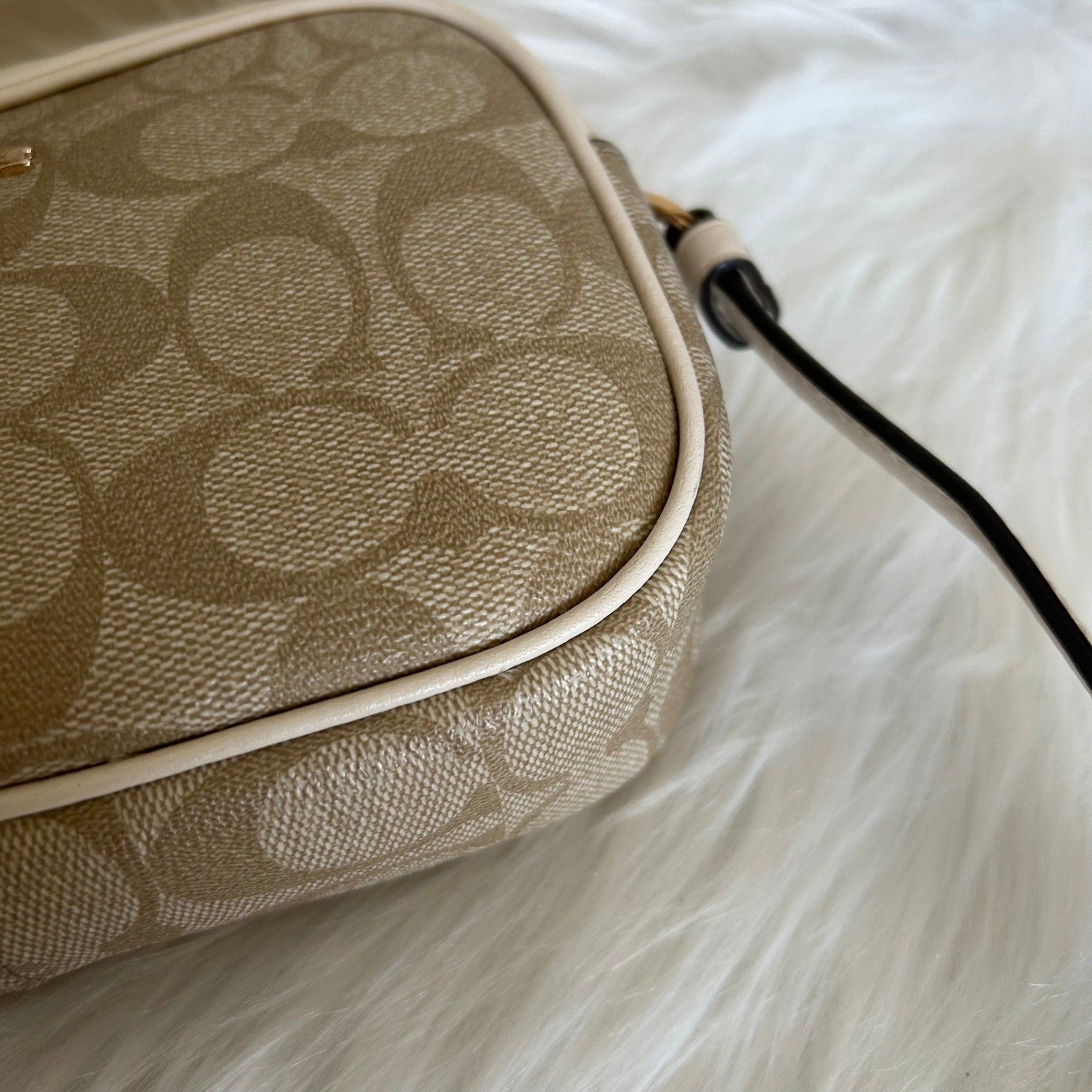 Coach Mini Jamie Light Khaki Chalk Signature Canvas Camera Bag Good