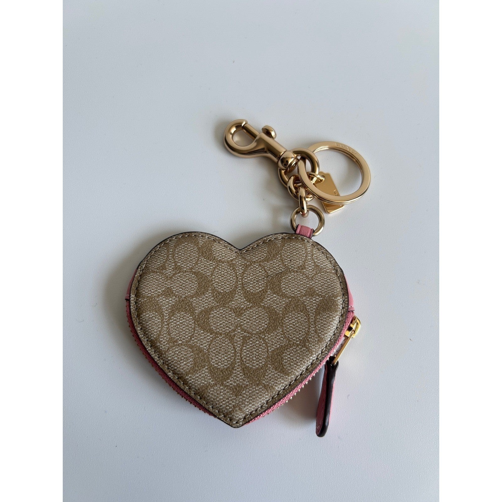 Coach Heart Coin Case Khaki Pink Signature Canvas Leather Bag Charm Excellent