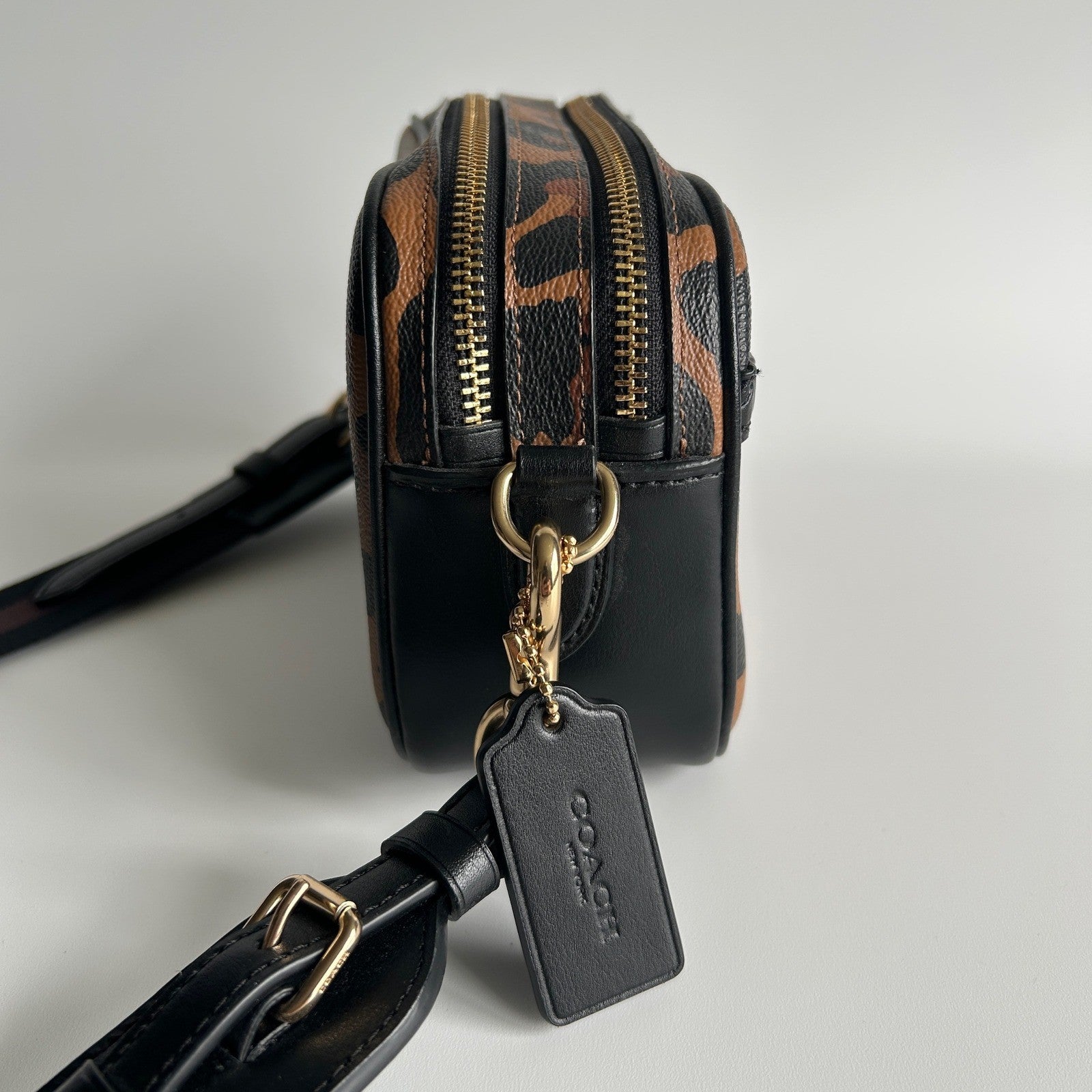 Coach Jamie Camera Bag Leopard Print Coated Canvas Crossbody Excellent