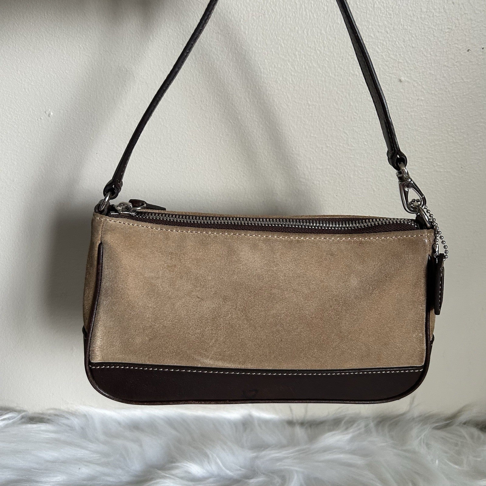 Coach Vintage Hampton Demi 7753 Tan Suede Brown Leather Baguette Bag Good