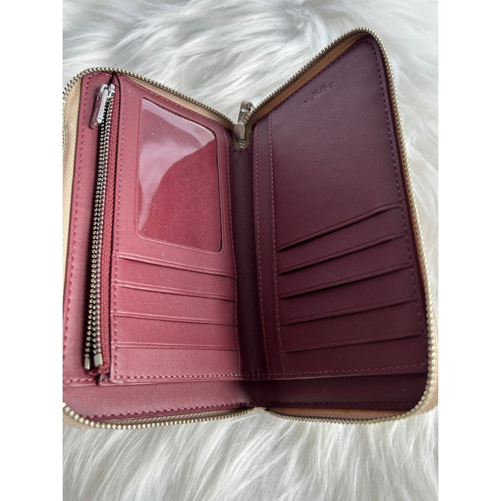 Coach Medium Zip Around Taupe Pebbled Leather Wallet Excellent