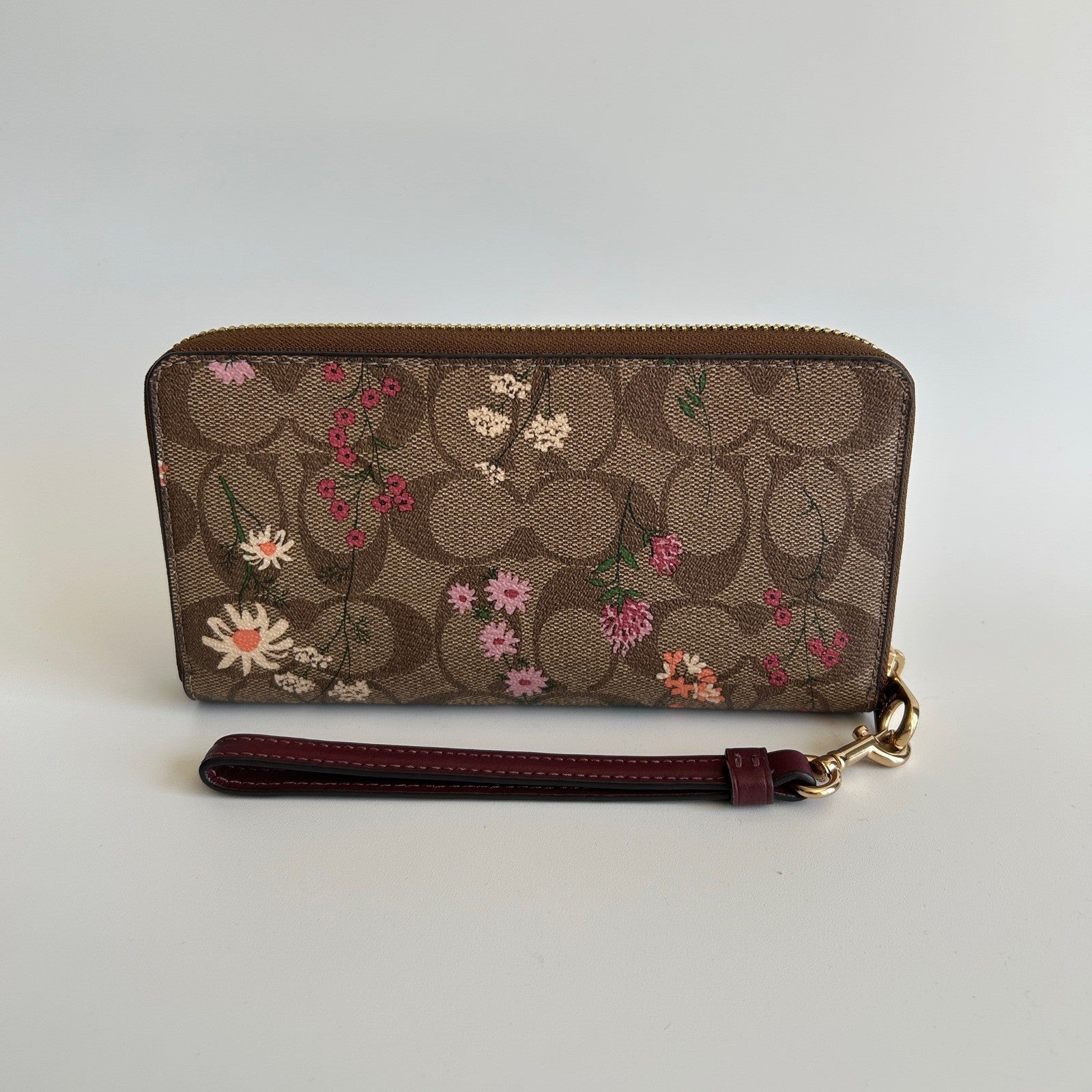 Coach Accordion Wildflower Tan Signature Canvas Wristlet Wallet Excellent