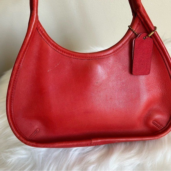 Coach Ergo 9020 Red Glovetanned Leather Shoulder Bag Good