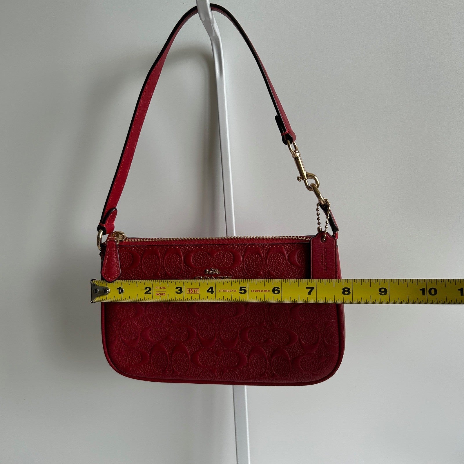 Coach Nolita 19 Red Signature Leather Wristlet Shoulder Bag C7362 Excellent