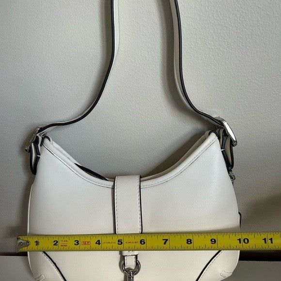 Coach Hamptons Hobo Chalk White Pebbled Leather Shoulder Bag Excellent