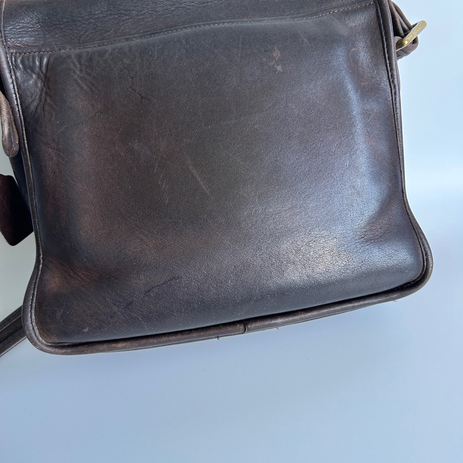 Coach Courier 8920 Dark Brown Glove-tanned Leather Shoulder Bag Good