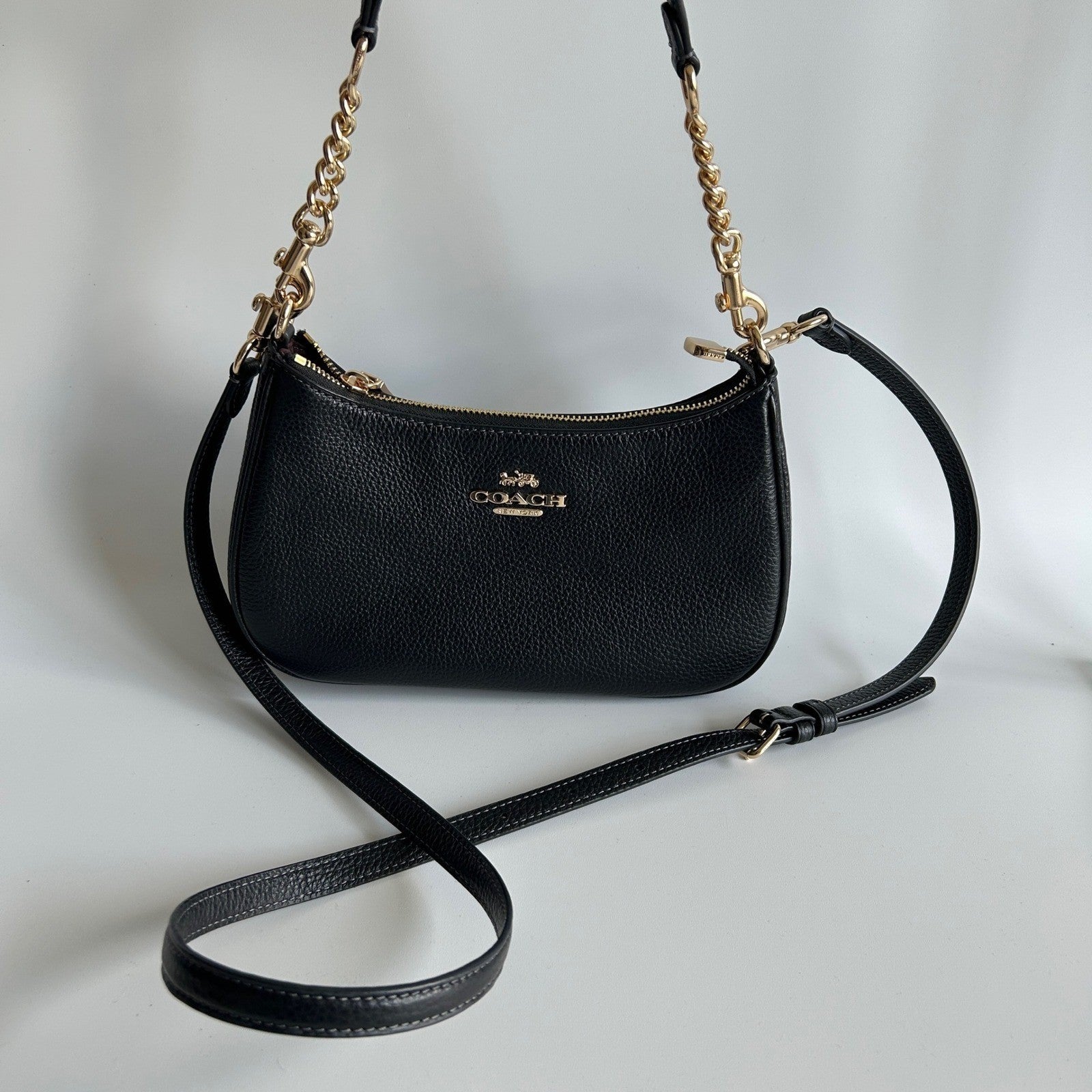 Coach Teri Black Pebbled Leather Shoulder Bag CV934 Excellent