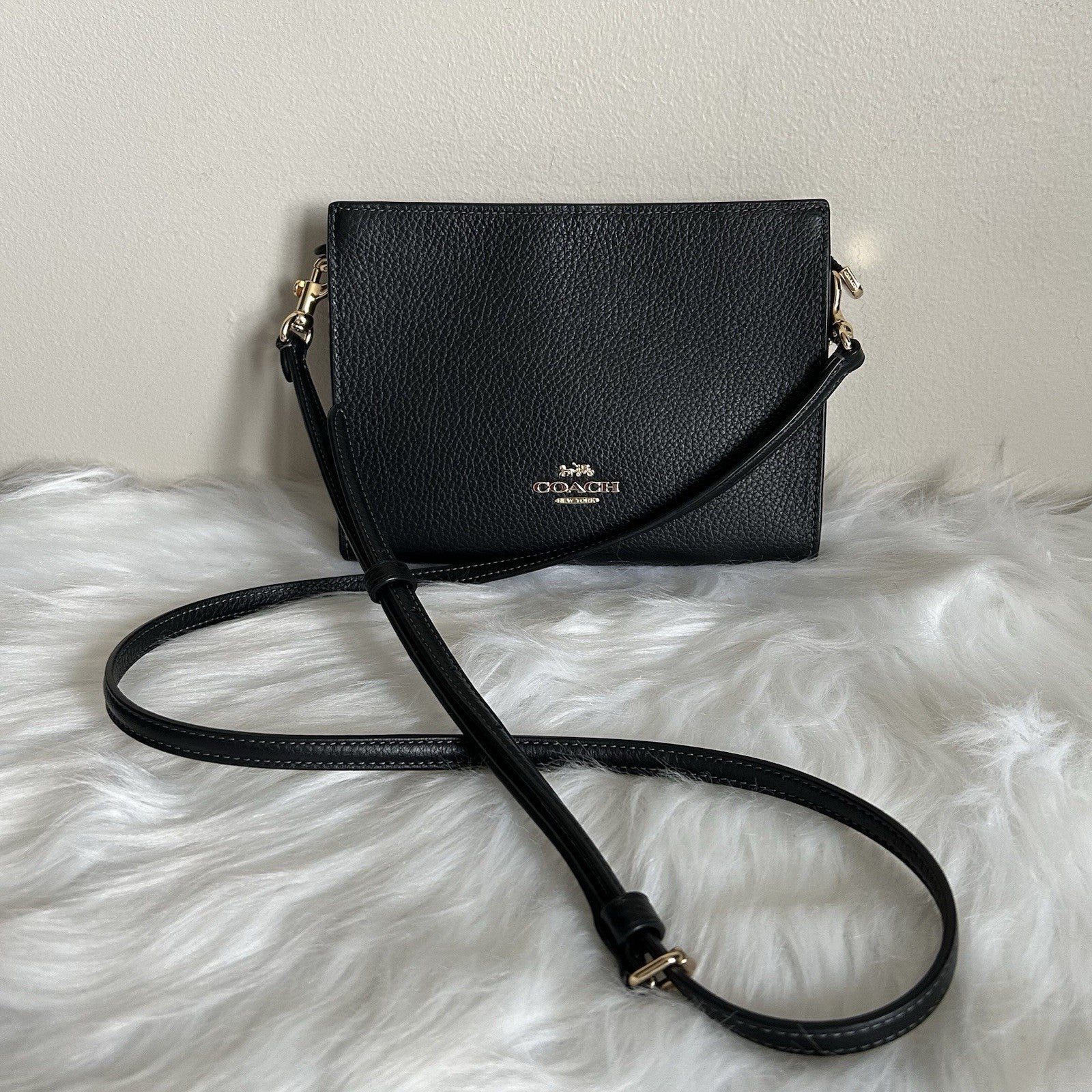 Coach Black Pebbled Leather Crossbody Bag Gold Hardware Slim Messenger