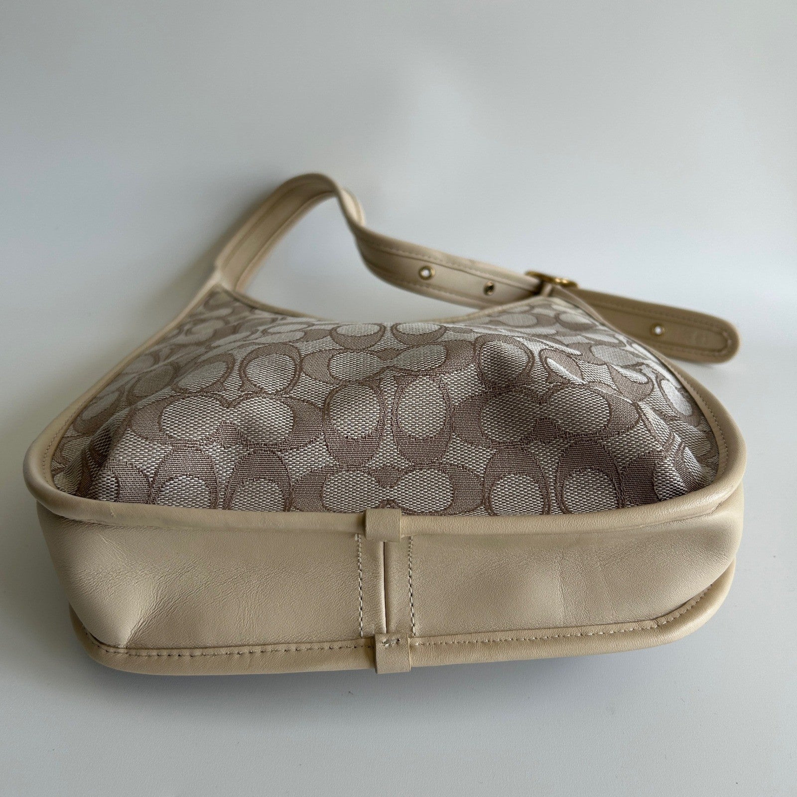 Coach Ergo C2588 Chalk White Signature Jacquard Leather Shoulder Bag Excellent