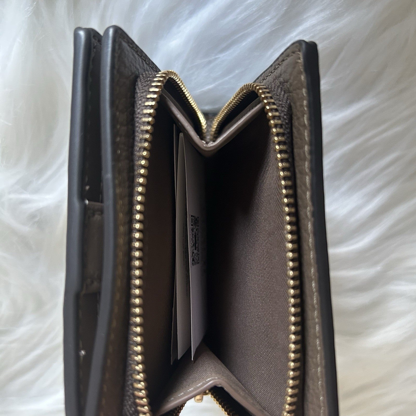 Coach C2826 Snap Wallet Dark Stone Pebbled Leather Bifold Gold Hardware NEW