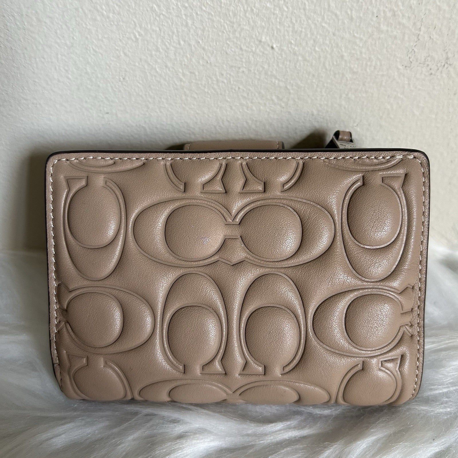 Coach Medium Corner Zip Wallet Signature Debossed Leather Taupe Burgundy C2886