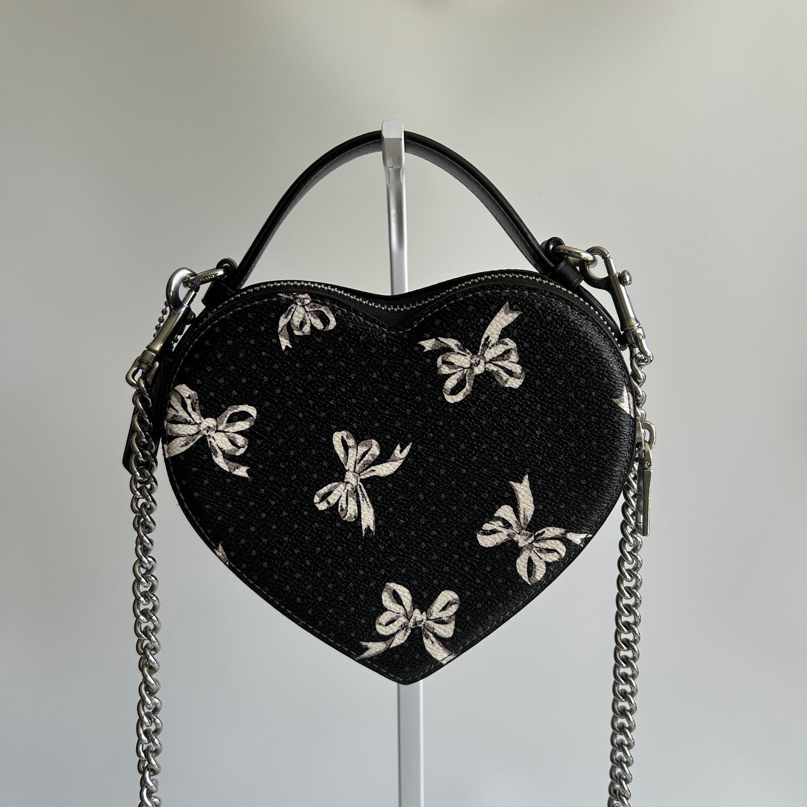 Coach Heart Crossbody Black Bow Print Coated Canvas Bag Excellent