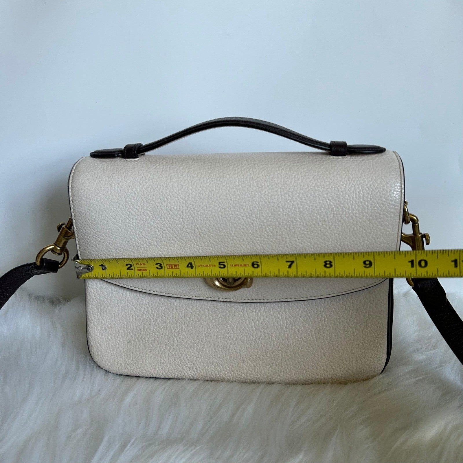 Coach Cassie 19 Chalk White Pebbled Leather Crossbody Bag Fair