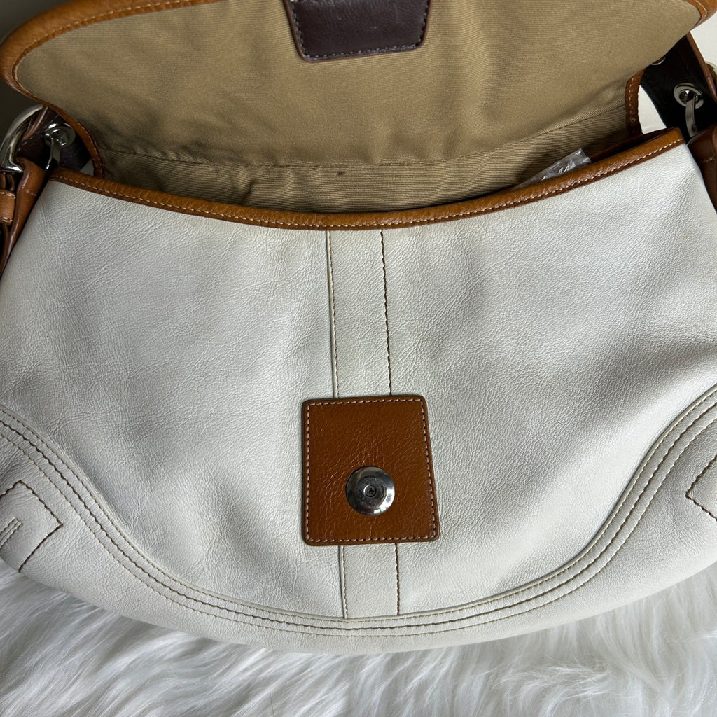Coach Soho White Pebbled Leather Shoulder Bag Excellent