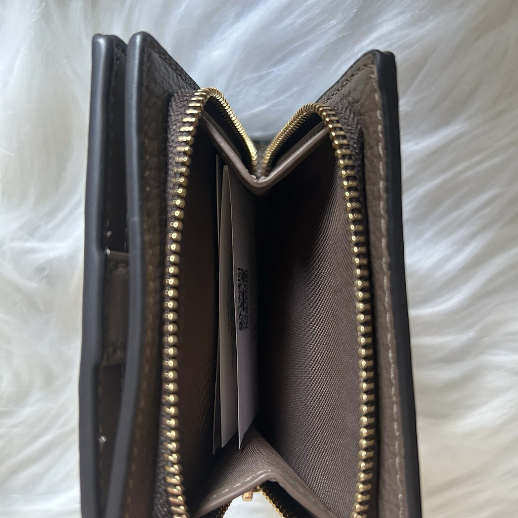 Coach Snap Wallet Dark Stone Pebbled Leather C2862 NWT