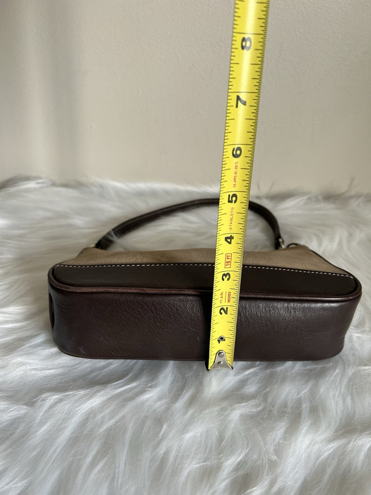 Coach Vintage Hampton Demi 7753 Tan Suede Brown Leather Baguette Bag Good