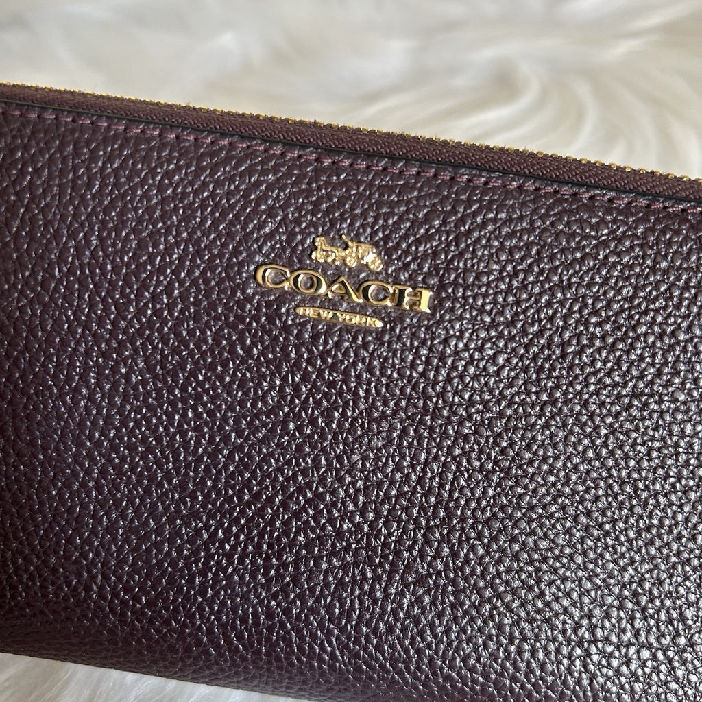 Coach Accordion Zip Dark Berry Pebbled Leather Wallet Excellent