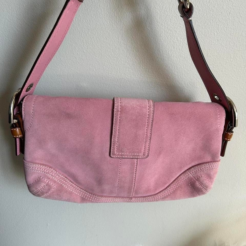 Coach Soho Pink Suede Leather Buckle Flap Shoulder Bag 8A18 Good