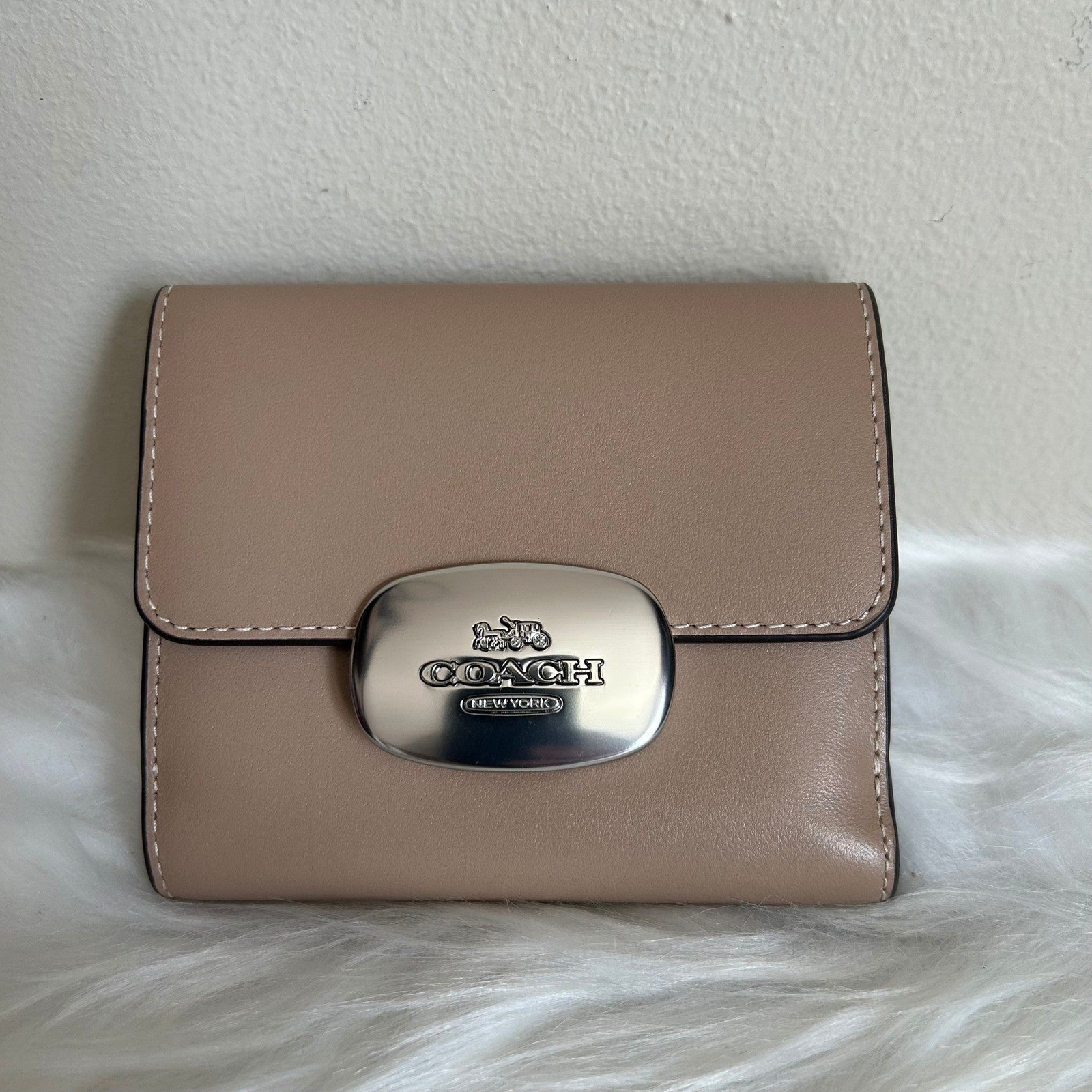 Coach Eliza Taupe Leather Small Wallet New With Tags CP254