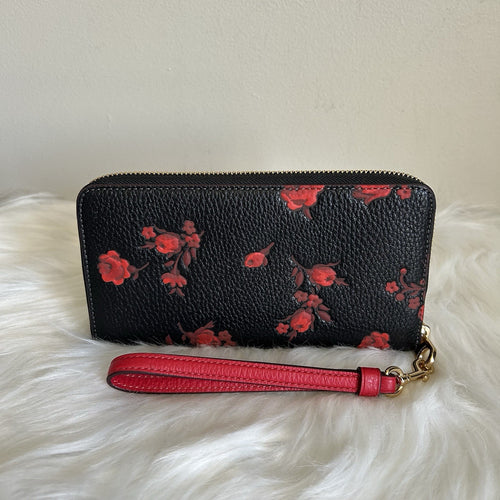 Coach Accordion Zip Black Red Rose Floral Pebbled Leather Wallet Excellent