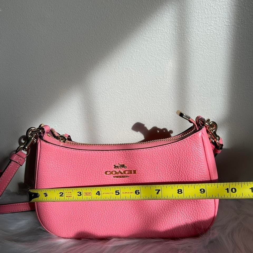 Coach Teri Pink Pebbled Leather Shoulder Bag Excellent