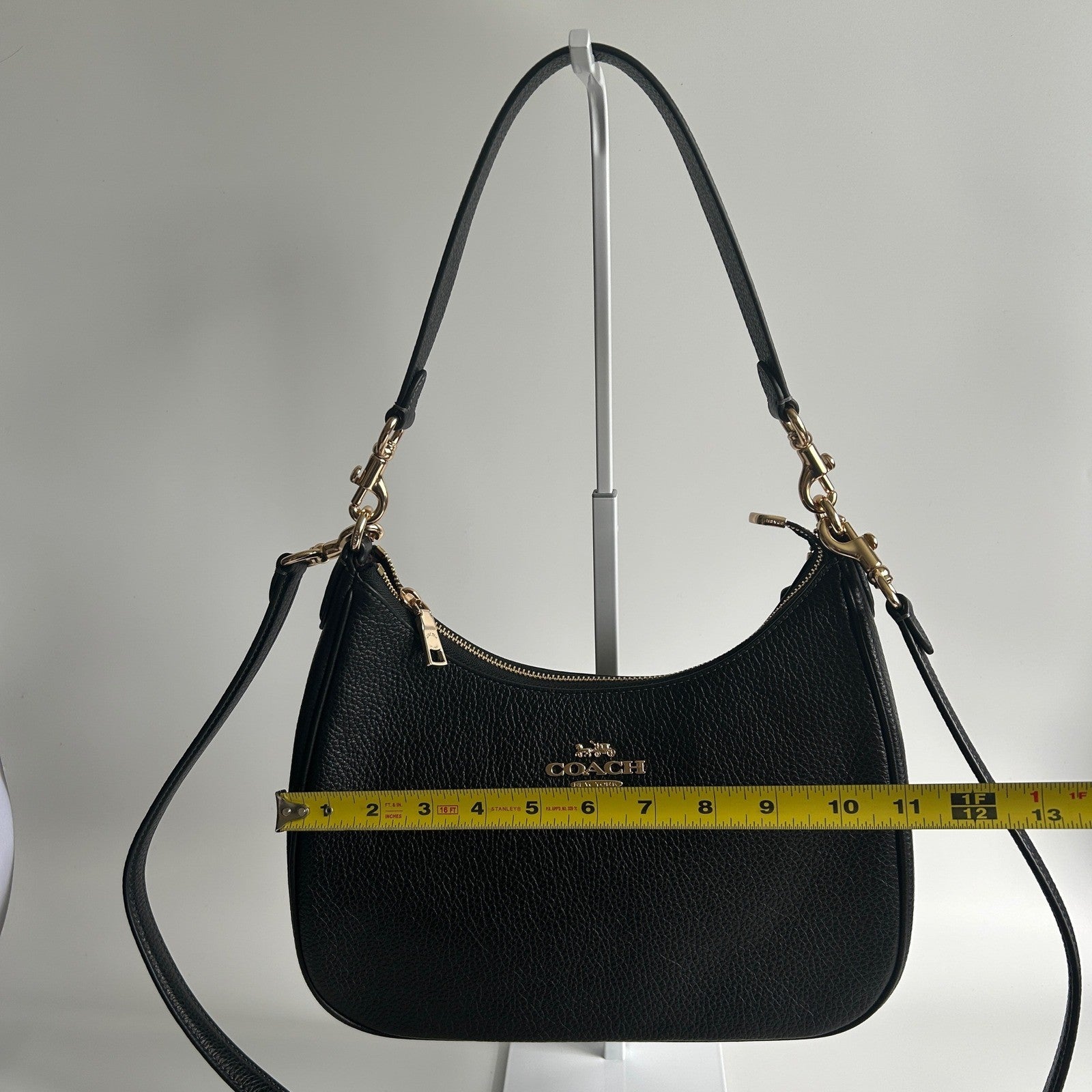 Coach Teri Hobo Black Pebbled Leather Shoulder Bag Excellent