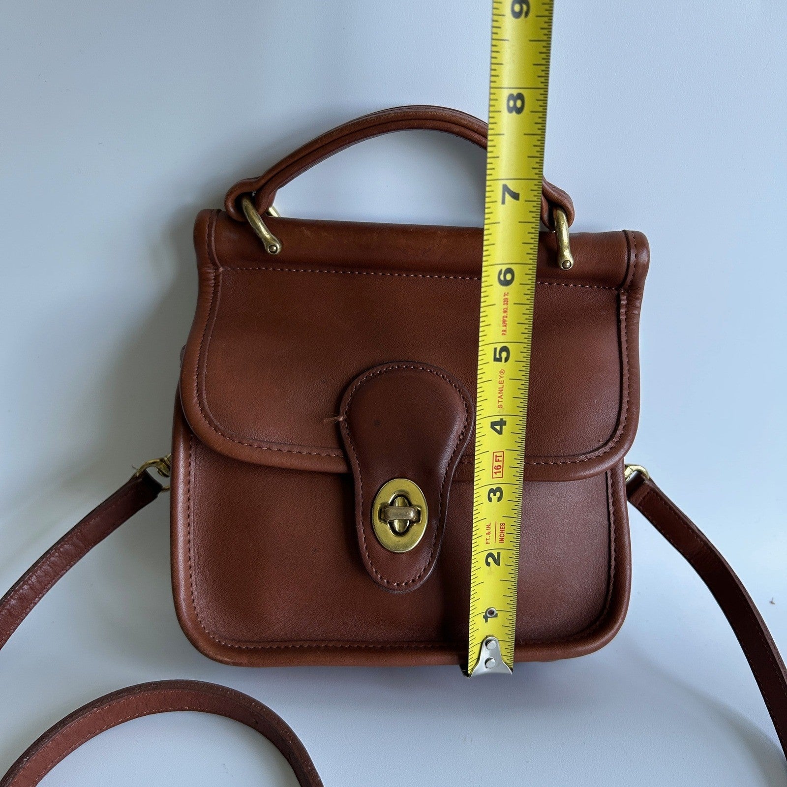 Coach Winnie 9023 British Tan Leather Crossbody Bag Good