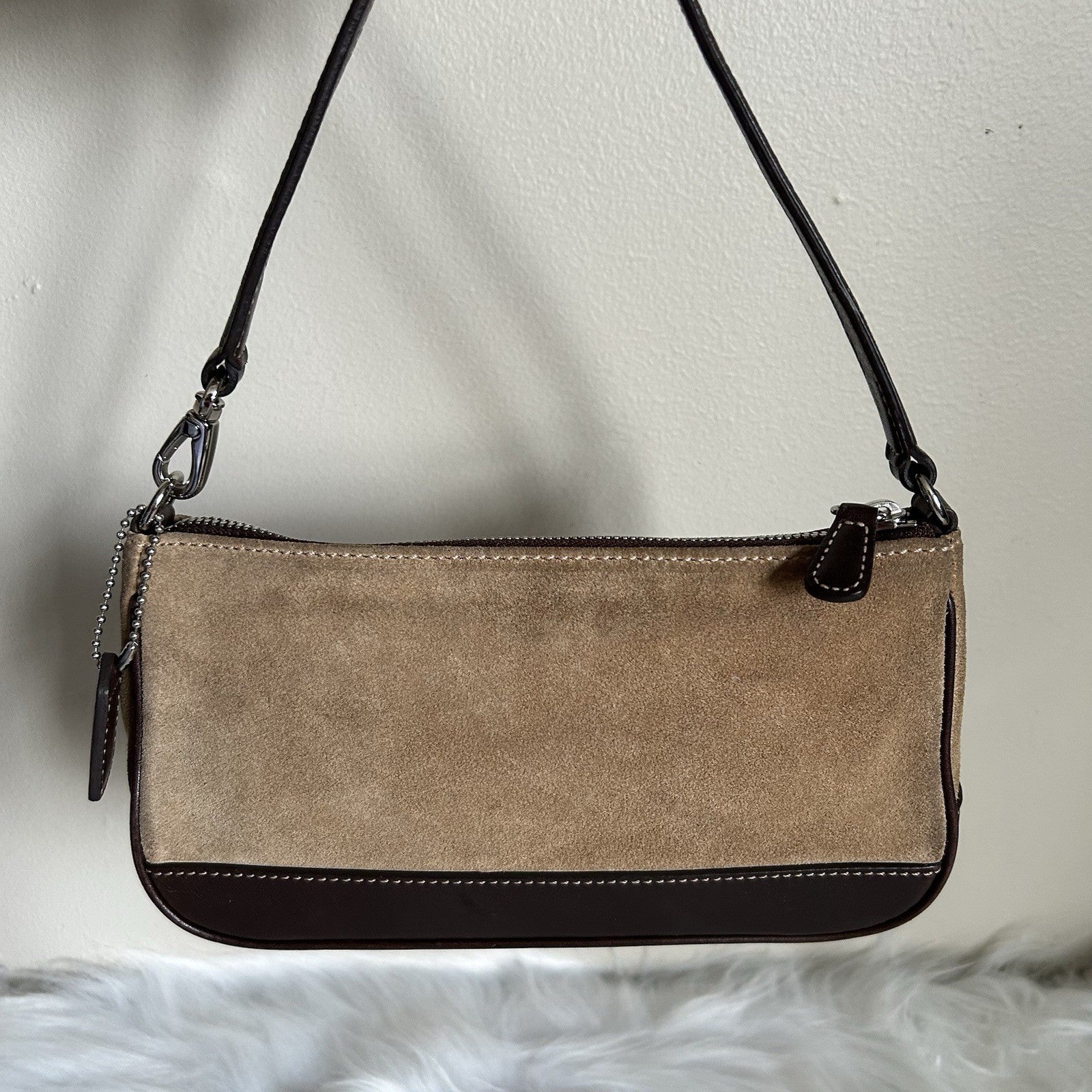 Coach Vintage Hampton Demi 7753 Tan Suede Brown Leather Baguette Bag Good