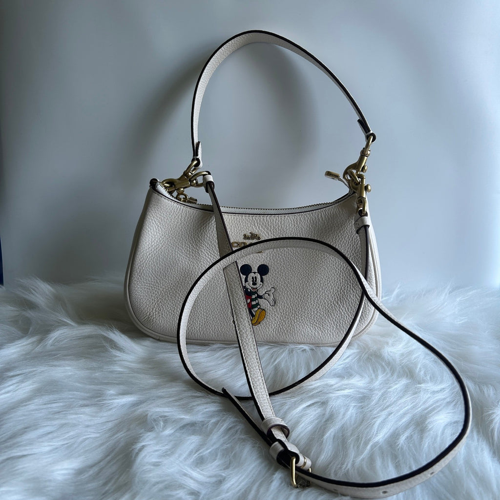 Coach Disney Mickey Chalk White Pebbled Leather Teri Shoulder Bag Excellent