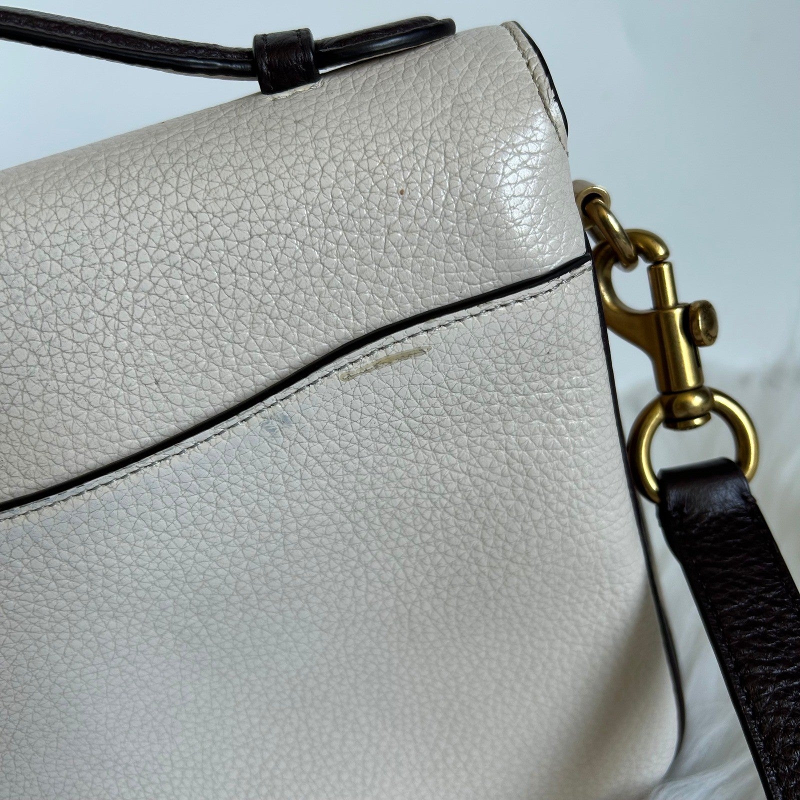 Coach Cassie 19 Chalk White Pebbled Leather Crossbody Bag Fair