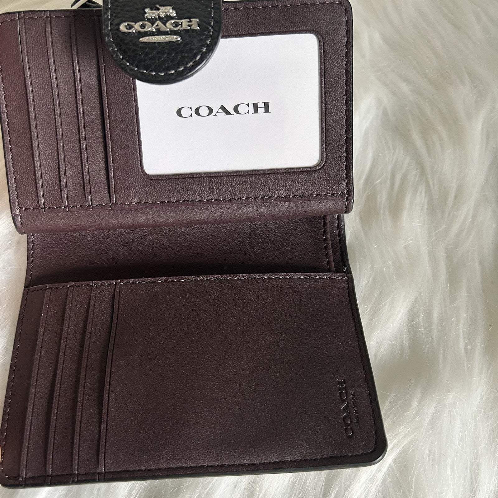 Coach Medium Corner Zip Black Pebbled Leather Wallet Excellent