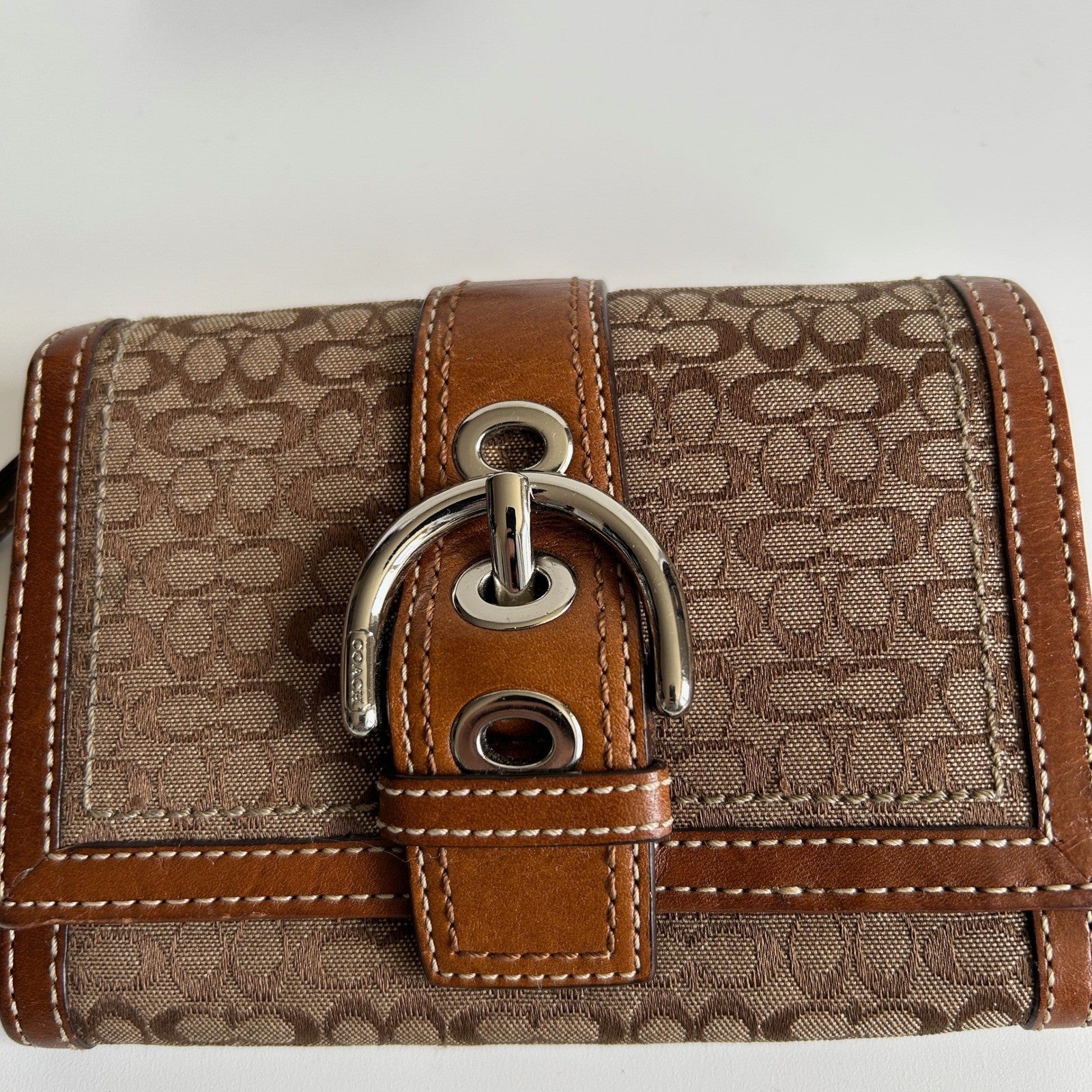 Coach Soho Signature Brown Canvas Leather Buckle Compact Wallet Excellent
