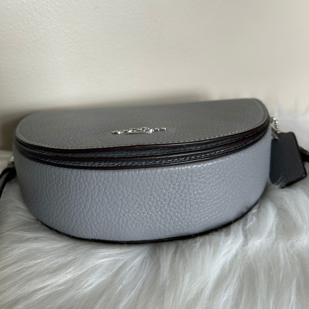 Coach Ellen Grey Pebbled Leather Crossbody Bag Excellent