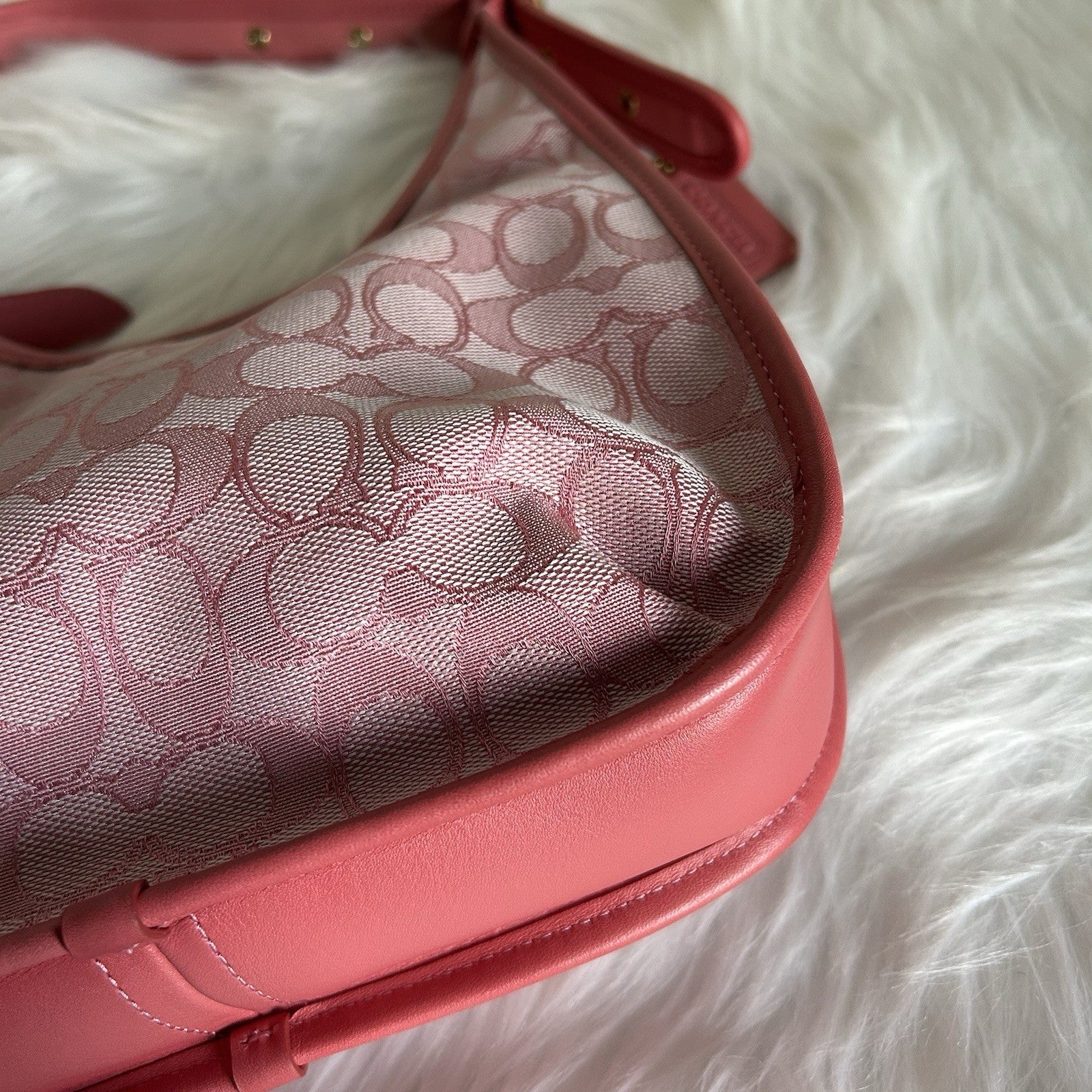 Coach Ergo Pink Signature Jacquard Leather Shoulder Bag C2588 Good