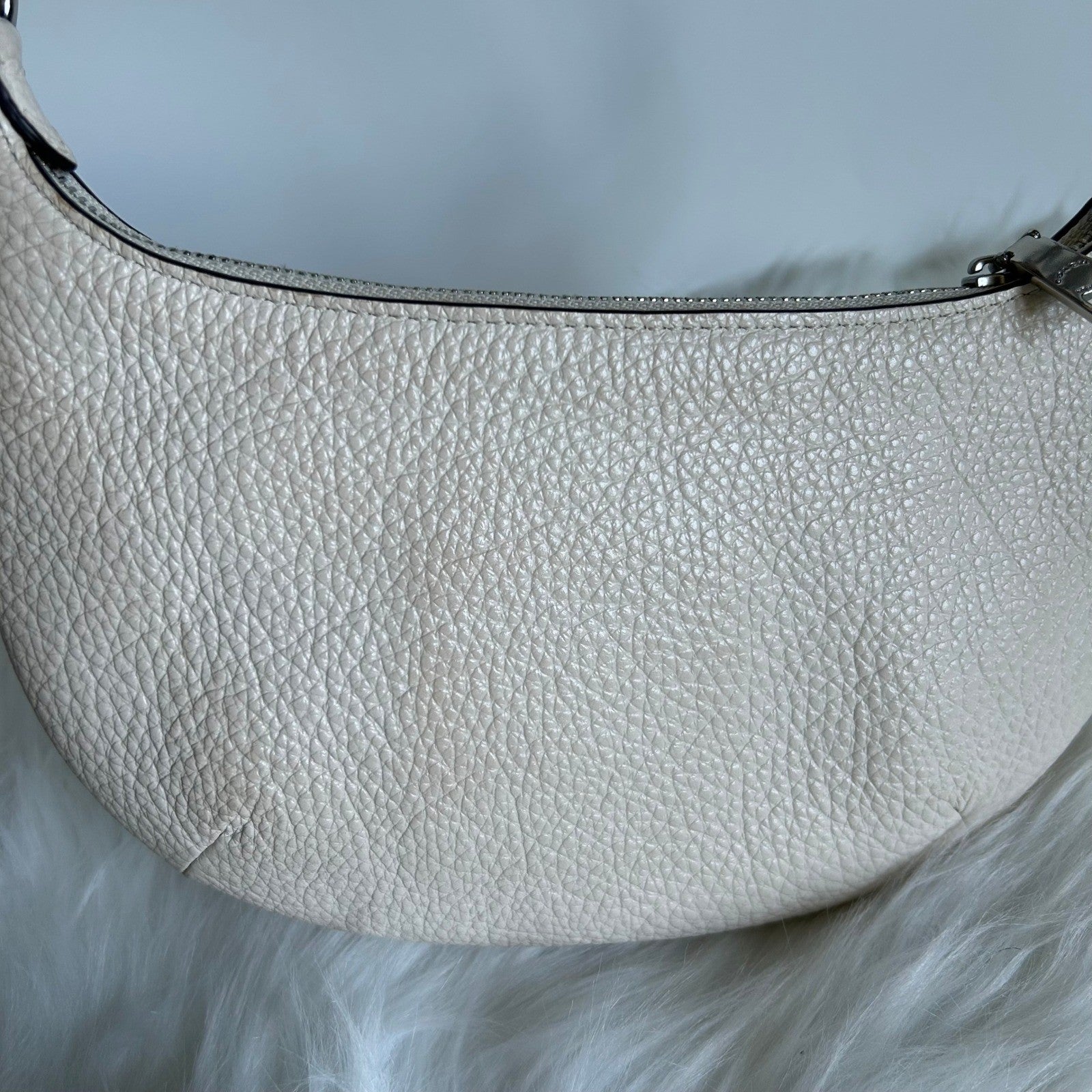 Coach Mini Payton Chalk White Pebbled Leather Hobo Bag Good