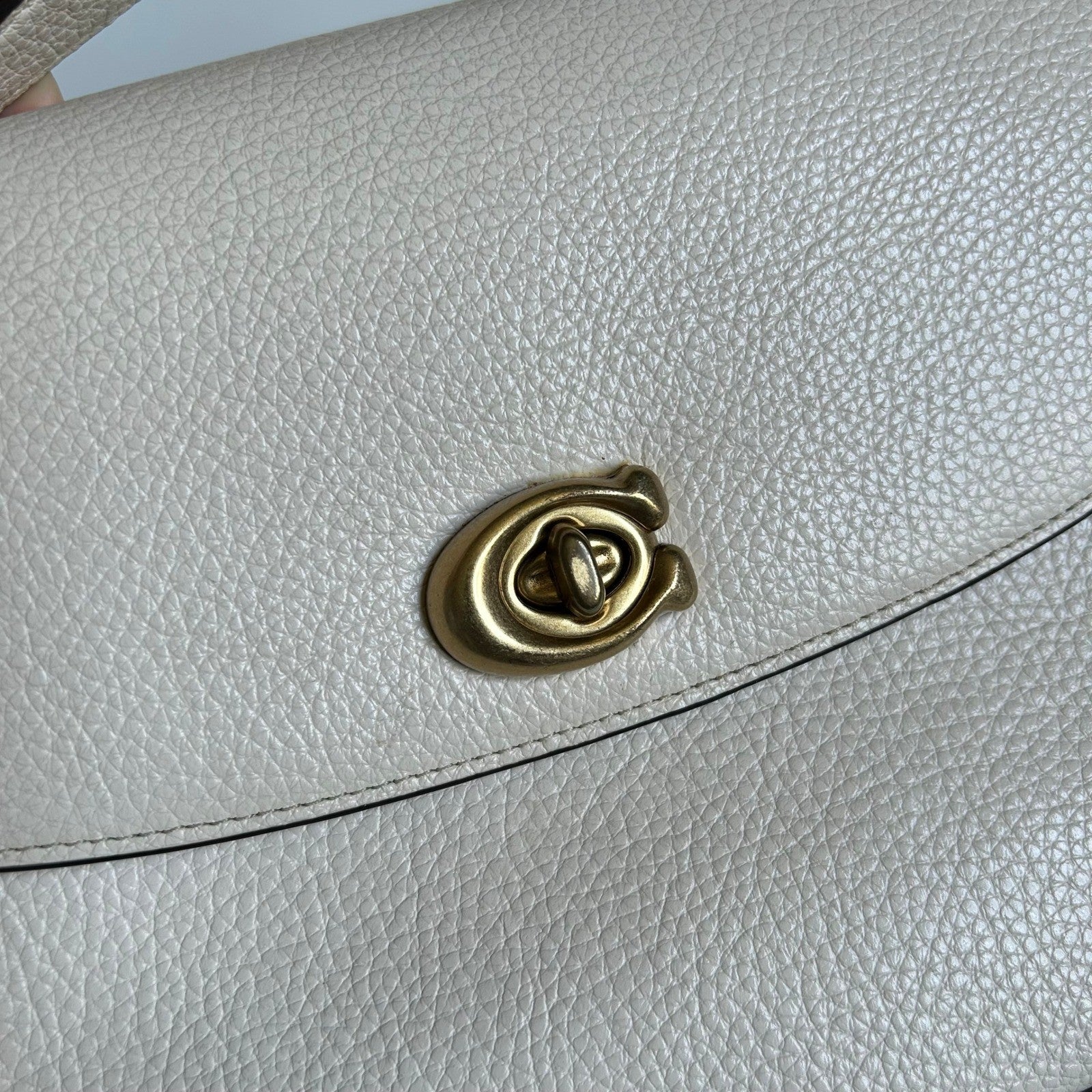 Coach Cassie 19 Chalk White Pebbled Leather Crossbody Bag Fair